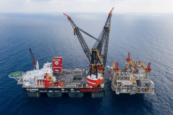 Heerema’s Sleipnir vessel completes world record lift - News for the ...