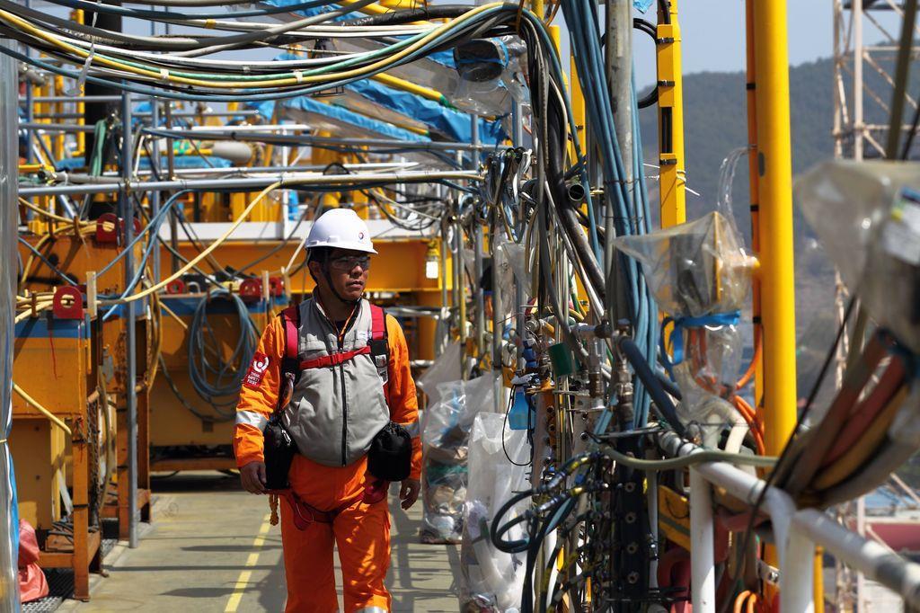 TotalEnergies Commits $850mn To Angola Add-on | FrontierV...