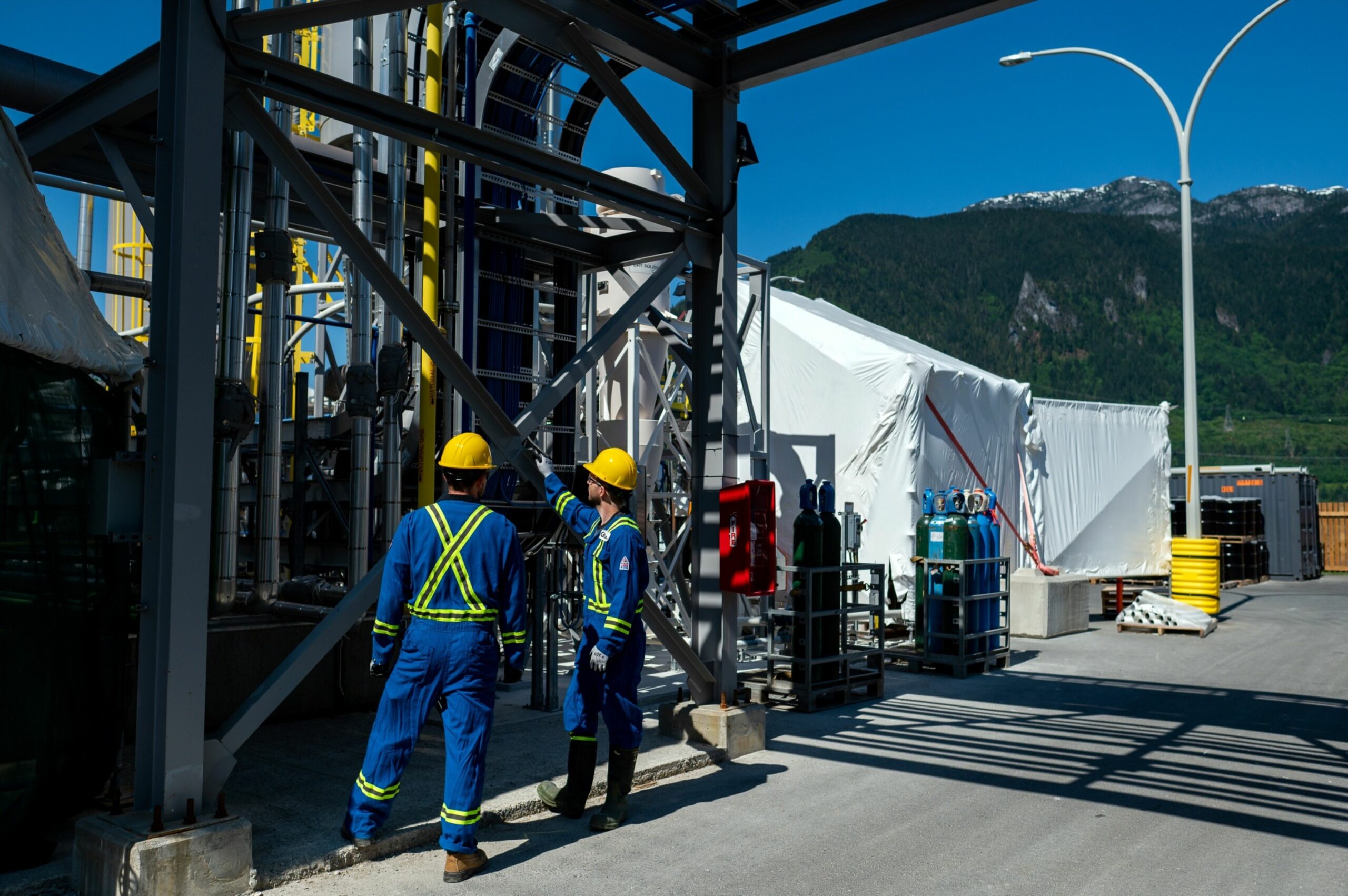 Canada To Reveal Plan For Emissions Cap On Oil And Gas